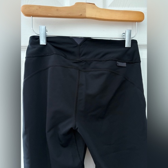 Mountain Hardwear black cropped pants capri size women’s xs - Picture 3 of 13